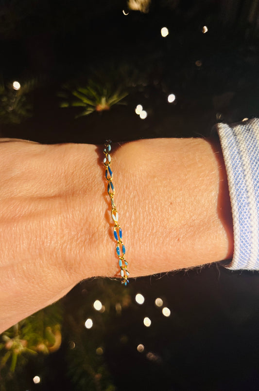 Gold Plated Shell Bracelet 💙💛