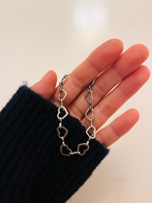 Silver Heart Bracelet 🎱🩶